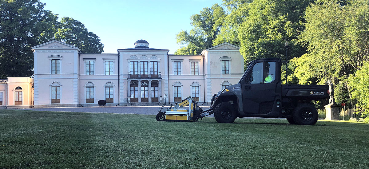 Markradar framför slott